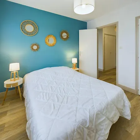 A 110 M De La Plage, Moderne Pour 4 *
